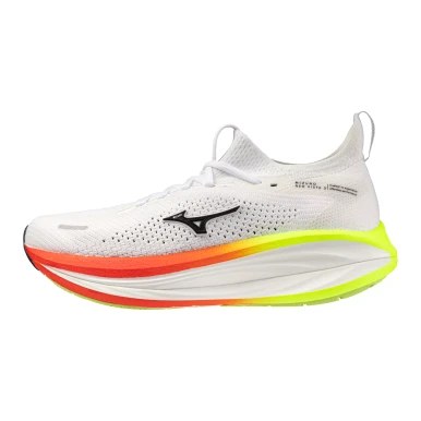 Mizuno Neo Vista 3 Review: Plush, Plated Long-Run Cruiser